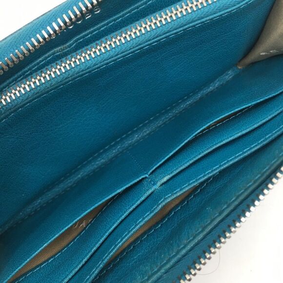 Marc Jacobs teal blue leather project wallet. **FLAWED** - Picture 11 of 16